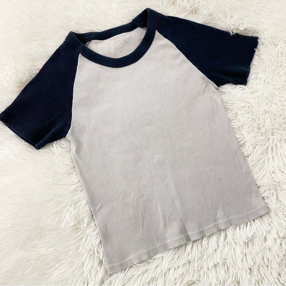 Brandy Melville Short Sleeve Raglan Tee